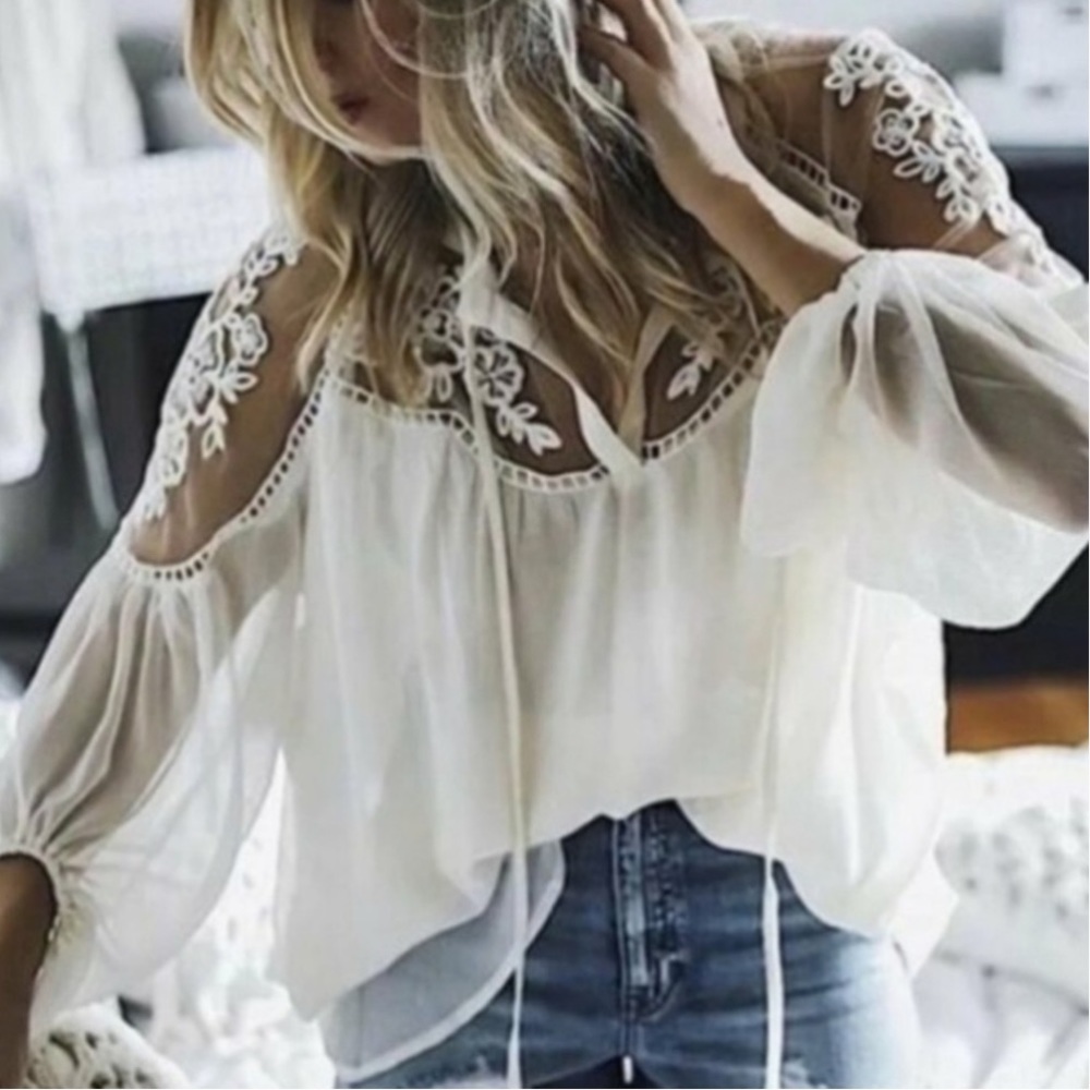 🆕Black Semi Sheer Lace Flowy Peasant Doll Blouse - Picture 2 of 7